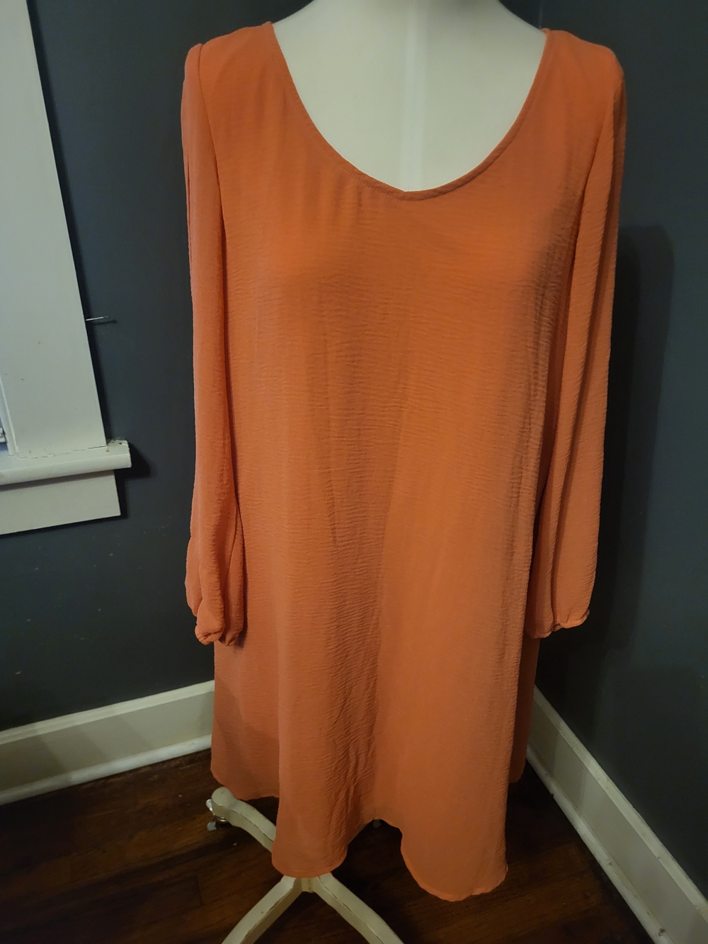 Scoop Neck Long Sleeve Shift Dress - Rust Orange